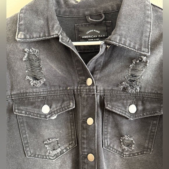 American Bazi‎ Heavily Distressed Black Denim Jacket w/ Raw Hems size Large - Picture 2 of 4